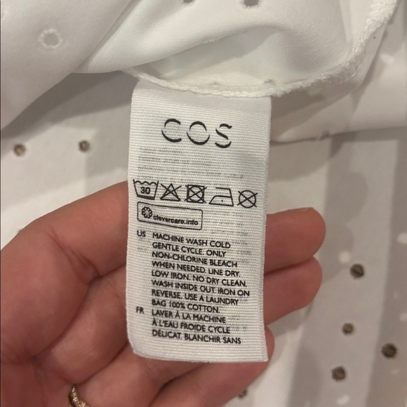 COS Oversized White Top with Accents - Picture 4 of 11